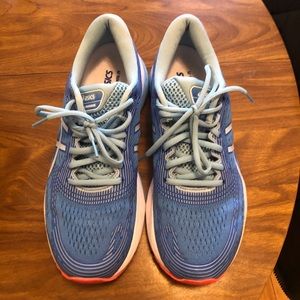 GEL-NIMBUS 21 RUNNING SHOES